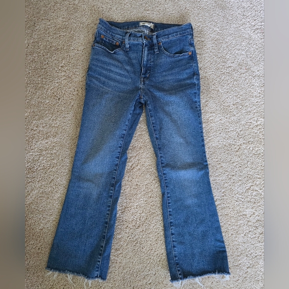 Madewell Denim - Madewell Mid Rise Kick Out Jeans Size 27 Womens Cropped Raw Hem Jean